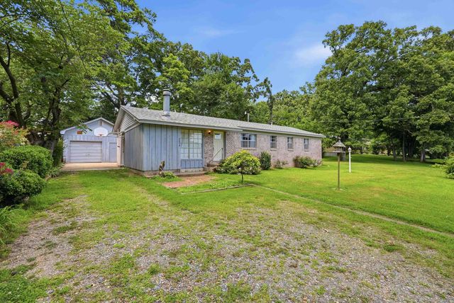 2854 Lakeside Drive, Benton, AR 72019