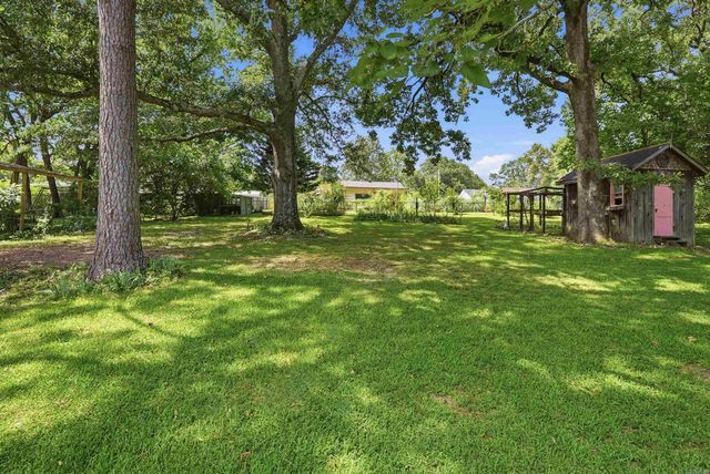 2854 Lakeside Drive, Benton, AR 72019
