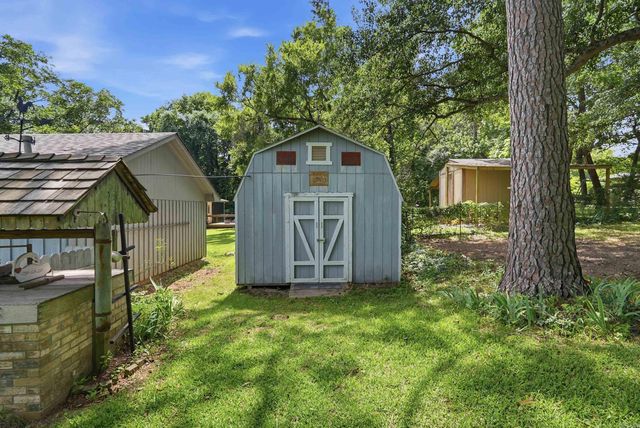 2854 Lakeside Drive, Benton, AR 72019