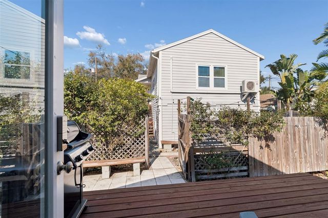 2517 3RD AVENUE N, St Petersburg, FL 33713