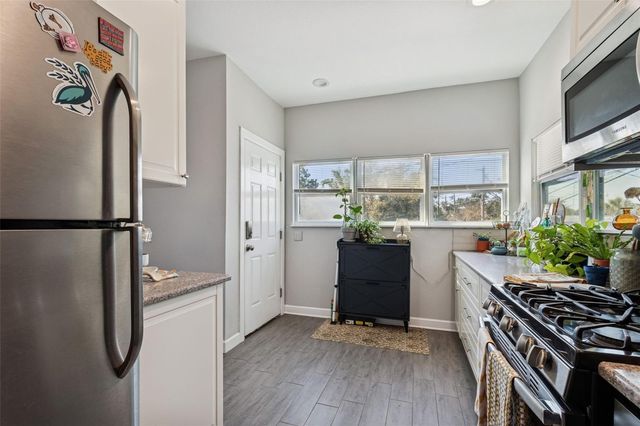 2517 3RD AVENUE N, St Petersburg, FL 33713