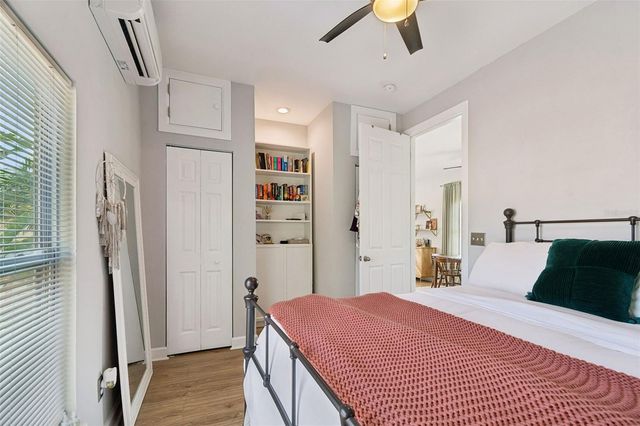 2517 3RD AVENUE N, St Petersburg, FL 33713