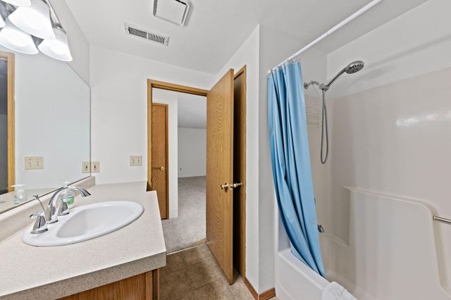 2101 Poplar Drive 36, Medford, OR 97504