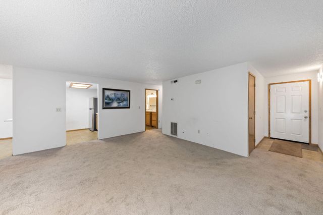 2101 Poplar Drive 36, Medford, OR 97504