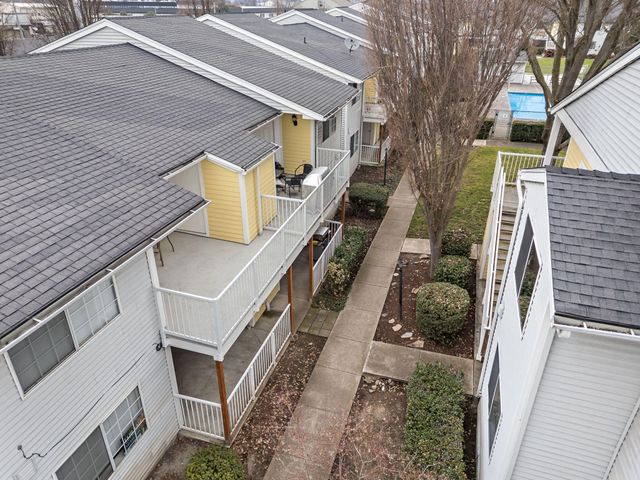 2101 Poplar Drive 36, Medford, OR 97504