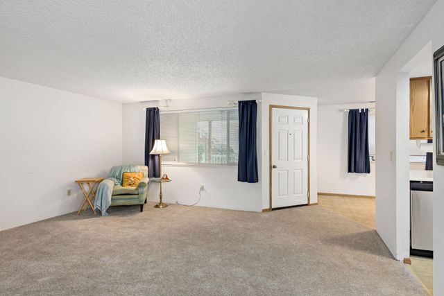 2101 Poplar Drive 36, Medford, OR 97504