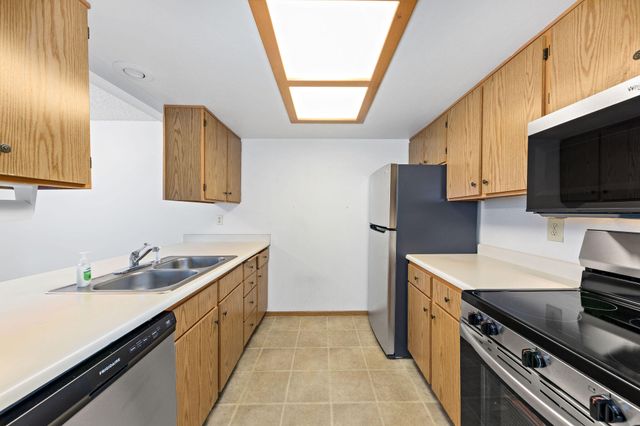 2101 Poplar Drive 36, Medford, OR 97504