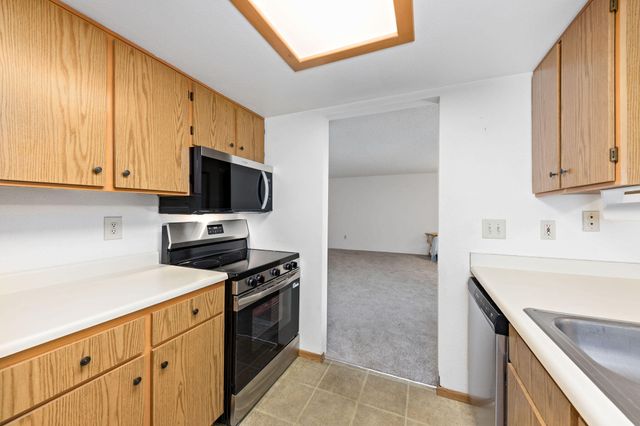 2101 Poplar Drive 36, Medford, OR 97504