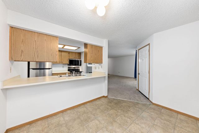 2101 Poplar Drive 36, Medford, OR 97504