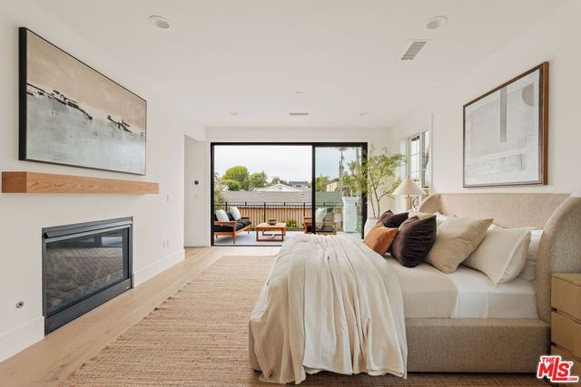 1827 9th Street, Manhattan Beach, CA 90266