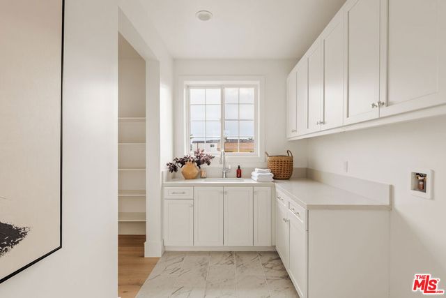 1827 9th Street, Manhattan Beach, CA 90266