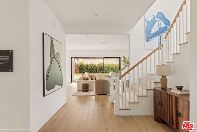 1827 9th Street, Manhattan Beach, CA 90266