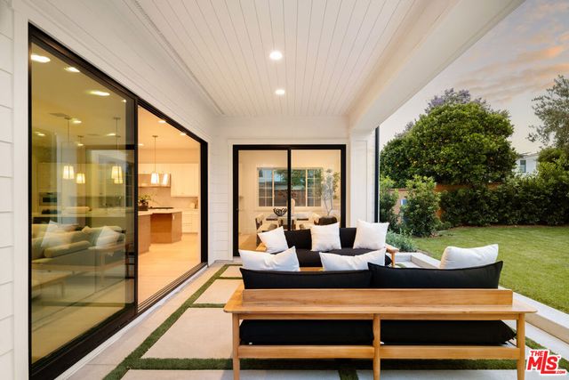 1827 9th Street, Manhattan Beach, CA 90266