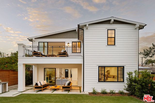 1827 9th Street, Manhattan Beach, CA 90266