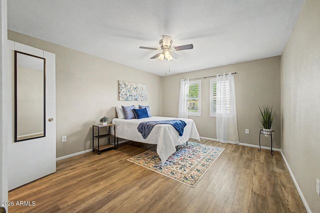 10042 W HAWTHORN Drive, Sun City, AZ 85351