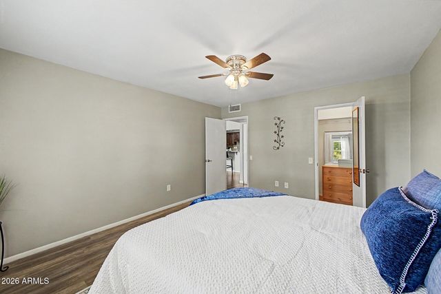10042 W HAWTHORN Drive, Sun City, AZ 85351