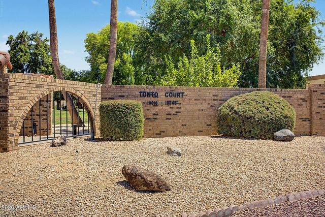10042 W HAWTHORN Drive, Sun City, AZ 85351