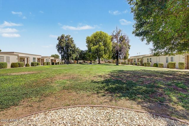 10042 W HAWTHORN Drive, Sun City, AZ 85351