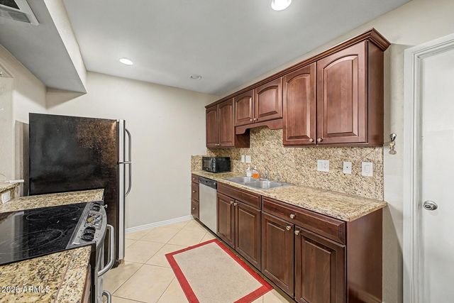 10042 W HAWTHORN Drive, Sun City, AZ 85351