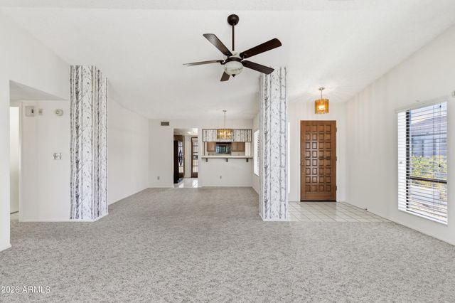 406 W BEVERLY Lane, Phoenix, AZ 85023