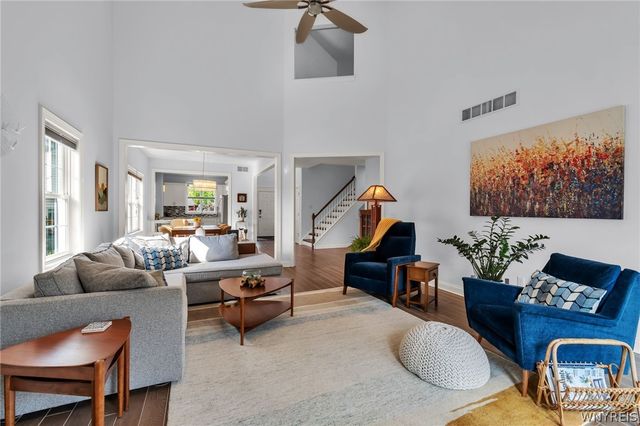 30 Logan Lane, Lancaster, NY 14086
