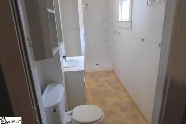 6 Townsend Street, Laurens, SC 29360