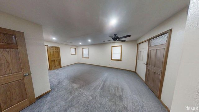 2389 S Whitley Road, Columbia City, IN 46725