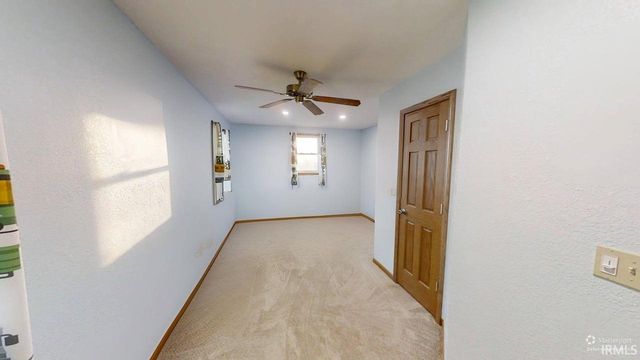 2389 S Whitley Road, Columbia City, IN 46725