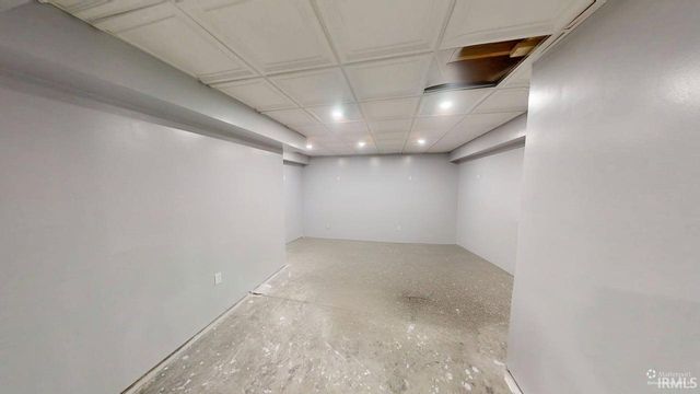 2389 S Whitley Road, Columbia City, IN 46725