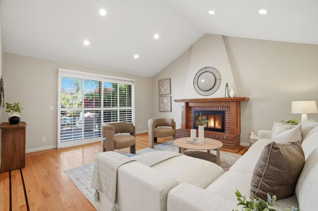 Image 18 of property listing at 2919 Silver, San Jose, CA 95135