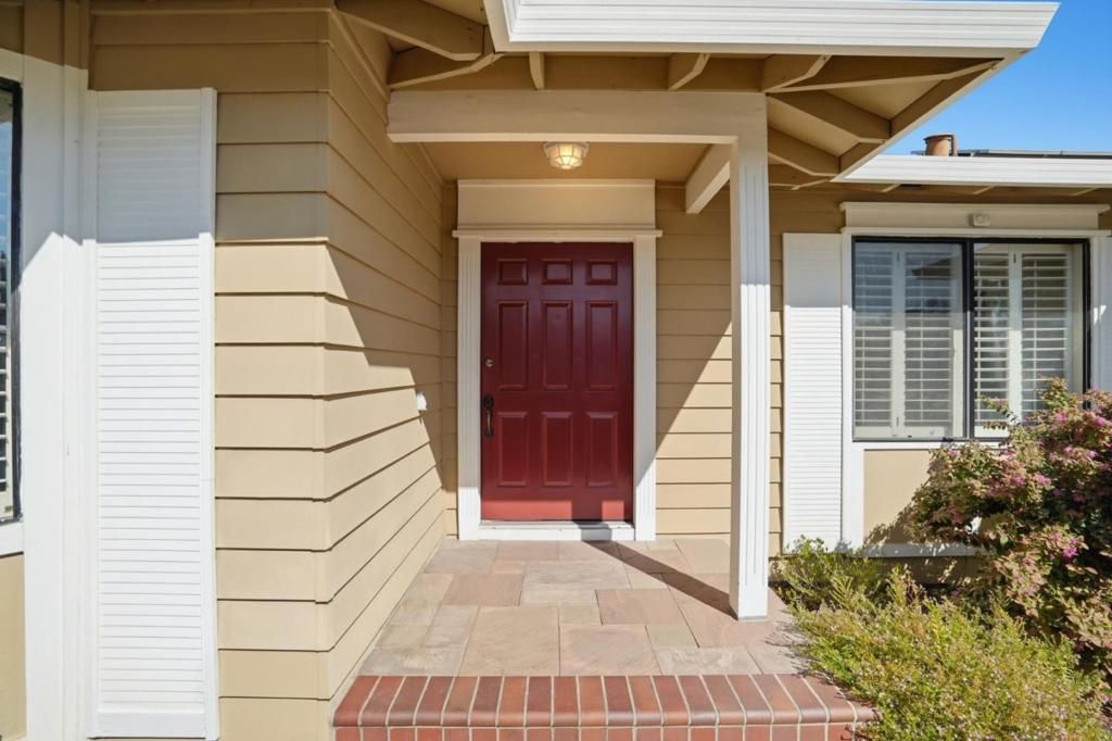 Image 4 of property listing at 2919 Silver, San Jose, CA 95135