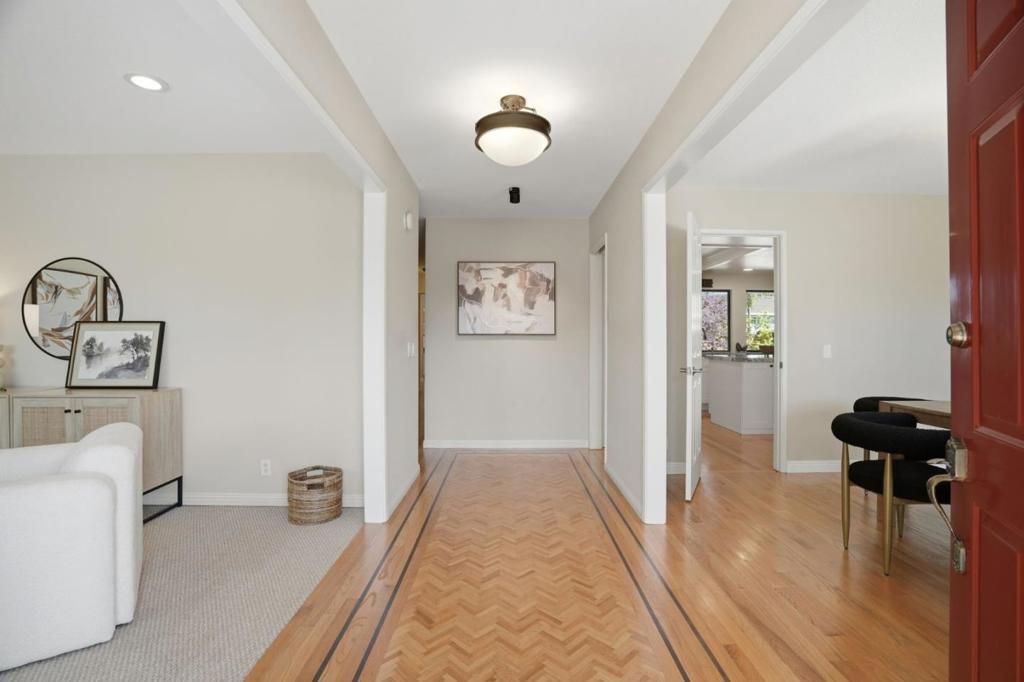 Image 5 of property listing at 2919 Silver, San Jose, CA 95135