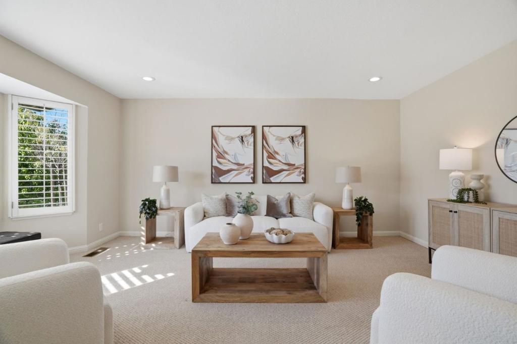 Image 6 of property listing at 2919 Silver, San Jose, CA 95135