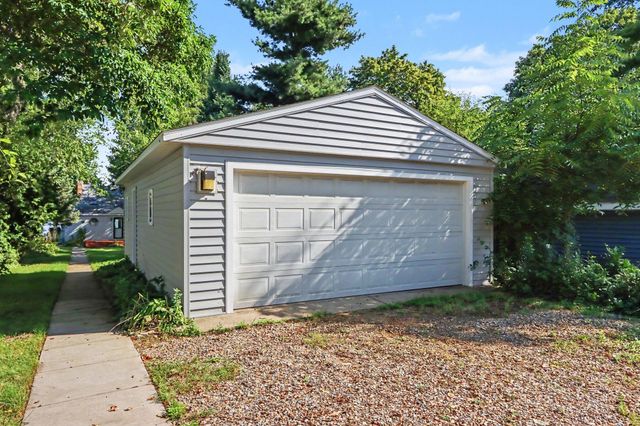 4621 S Long Lake Drive, Portage City, MI 49002
