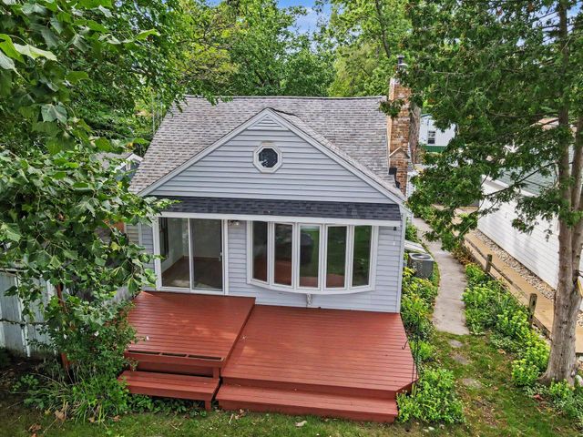 4621 S Long Lake Drive, Portage City, MI 49002