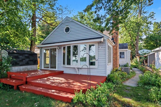 4621 S Long Lake Drive, Portage City, MI 49002