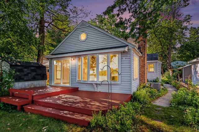 4621 S Long Lake Drive, Portage City, MI 49002
