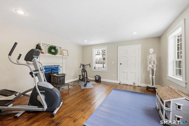 4 Perrin Road, Woodstock, CT 06281