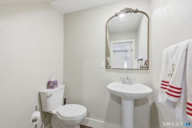 4 Perrin Road, Woodstock, CT 06281