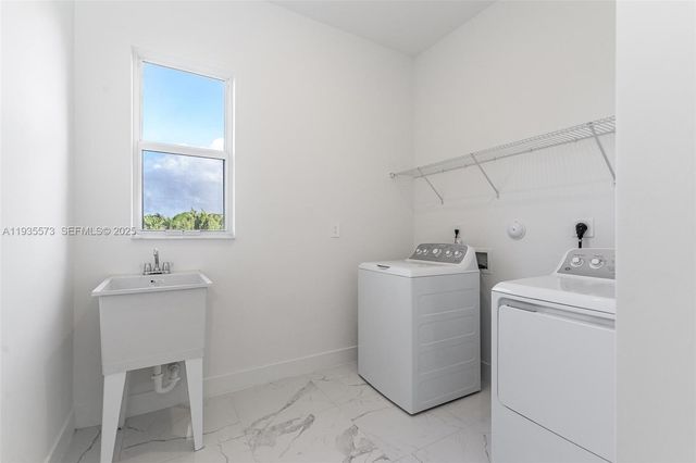 12259 SW 43rd St, Davie, FL 33330