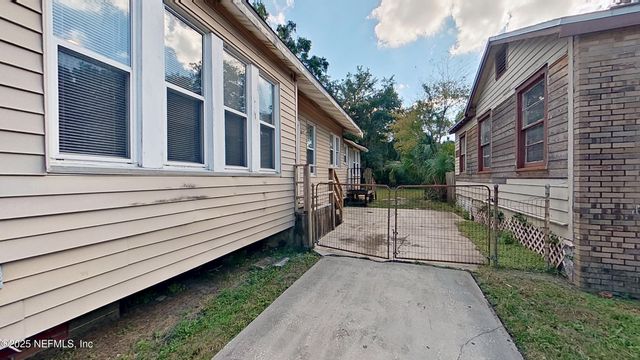 54 W 27TH Street, Jacksonville, FL 32206
