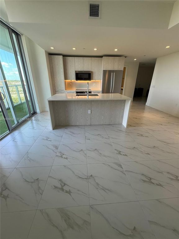 2000 Metropica Way 901, Sunrise, FL 33323