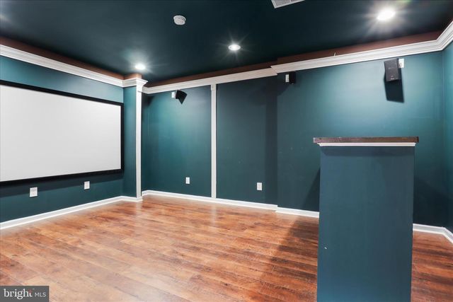 25209 EISENHOWER DR, Chantilly, VA 20152