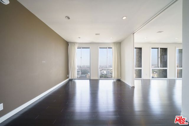 800 W 1st Street 2110, Los Angeles, CA 90012