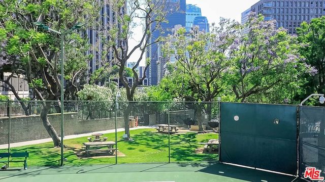 800 W 1st Street 2110, Los Angeles, CA 90012