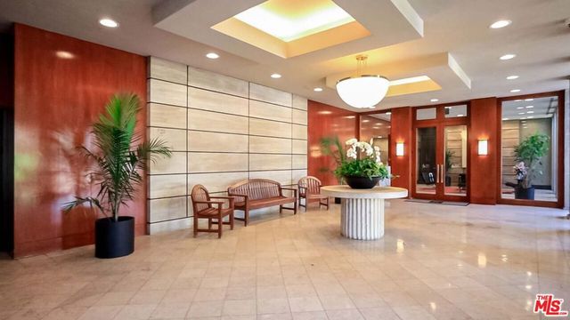 800 W 1st Street 2110, Los Angeles, CA 90012