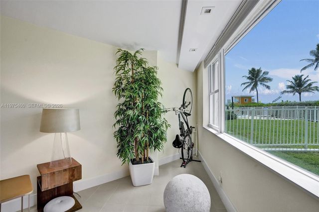 1936 S Ocean 21D, Hallandale Beach, FL 33009