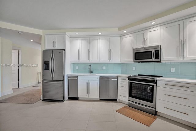 1936 S Ocean 21D, Hallandale Beach, FL 33009