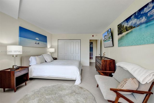 1936 S Ocean 21D, Hallandale Beach, FL 33009