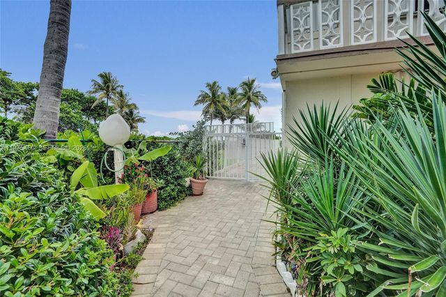 1936 S Ocean 21D, Hallandale Beach, FL 33009